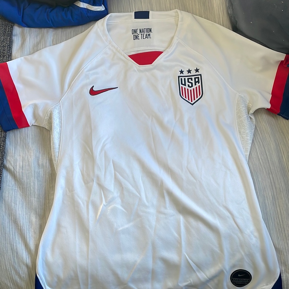 Uswnt soccer jersey